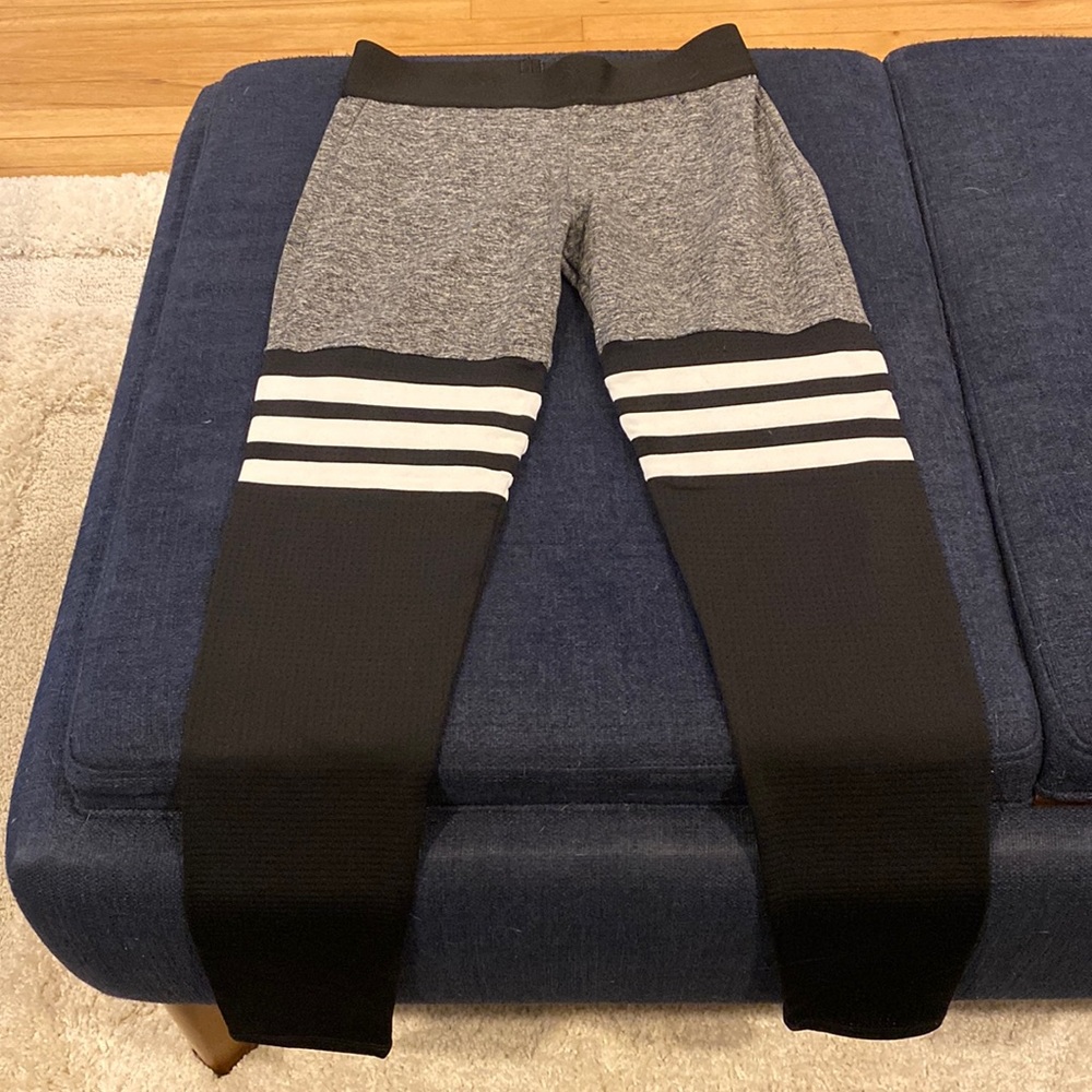 Bombshell Sportswear size small leggings